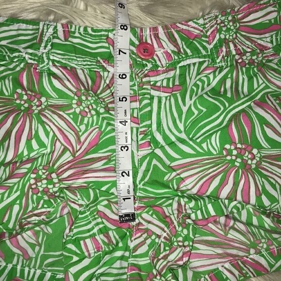 Lilly Pulitzer Green Bean Walsh Shorts Floral - Picture 5 of 7